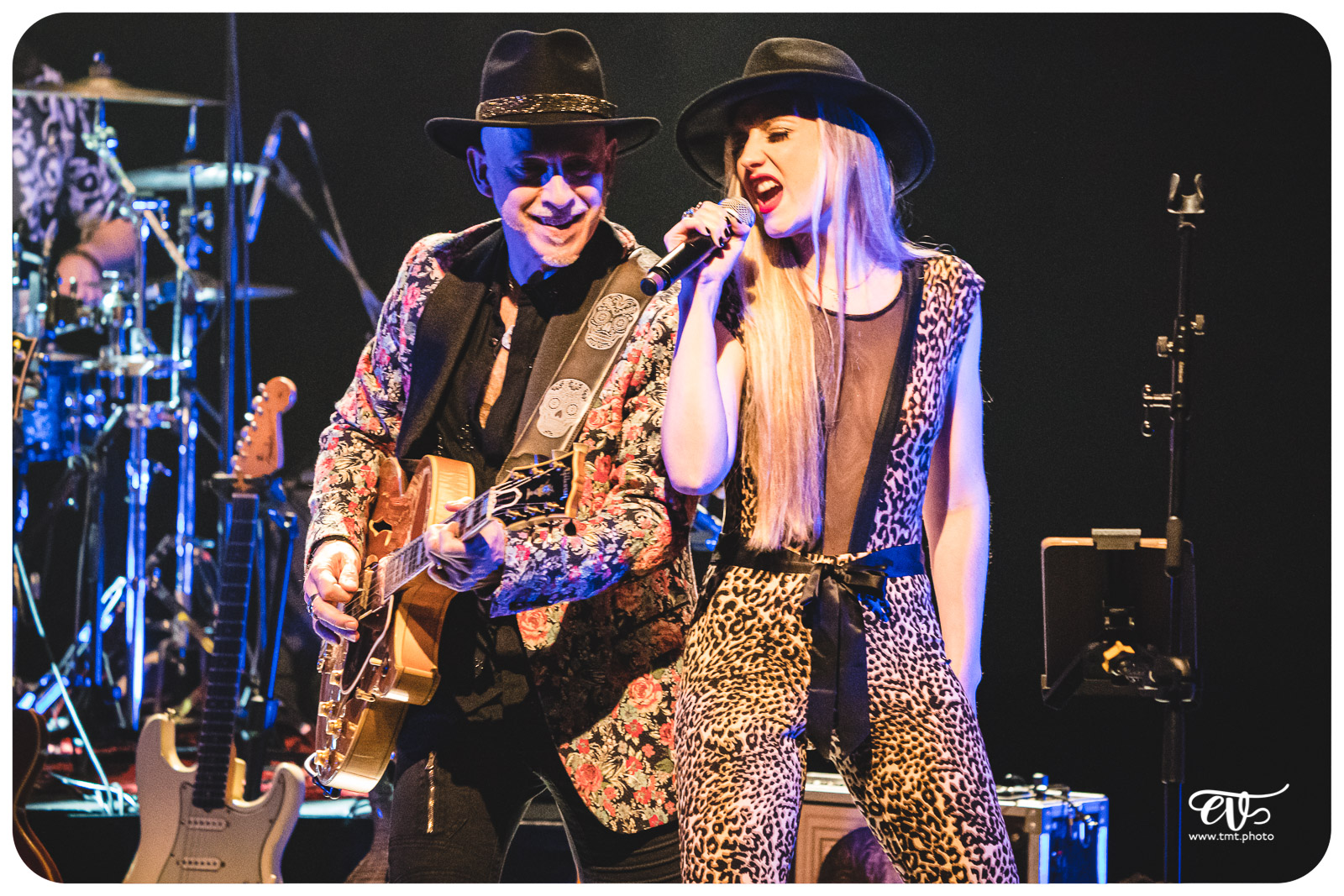 L'HISTOIRE DU ROCK EN 13 GUITARES